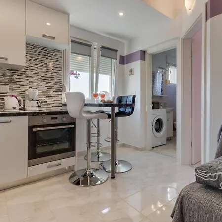 Appartement Dalmatian Modern With Tavern Zadar